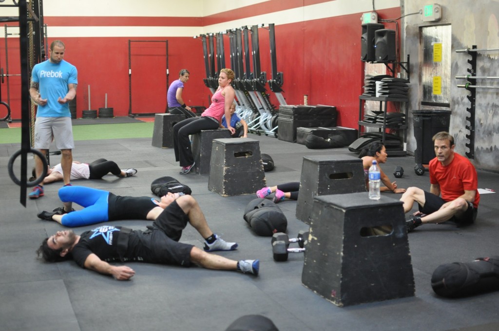 diablo-crossfit-coach-jordan-doing-the-machine-gun-finish-after-a-particularly-grueling-team-wod-1024x680